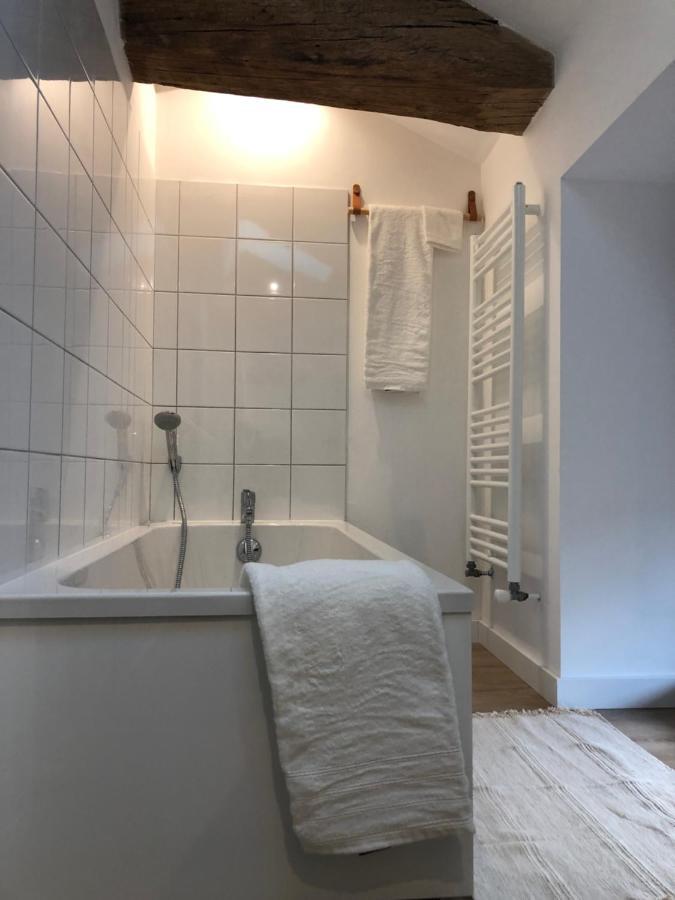Gite De La Moinette Azé Buitenkant foto